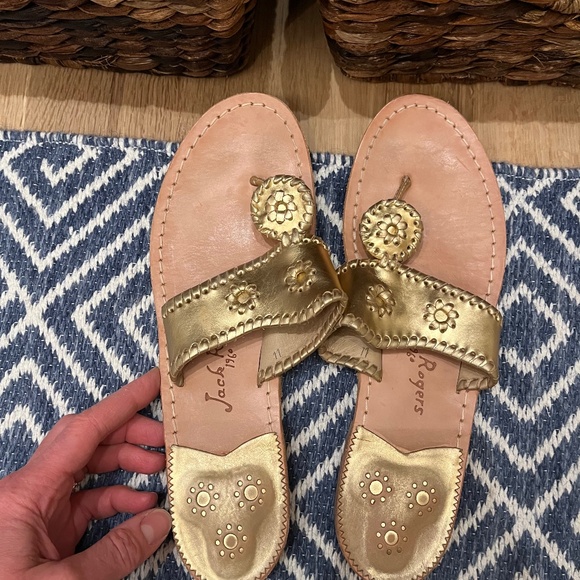 Like New! Jack Rogers Navajo Sandal Gold 11m - Picture 1 of 3